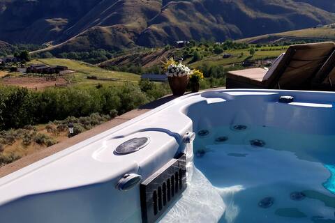 Ellensburg Yakima Canyon Hot Tub Views Getaway