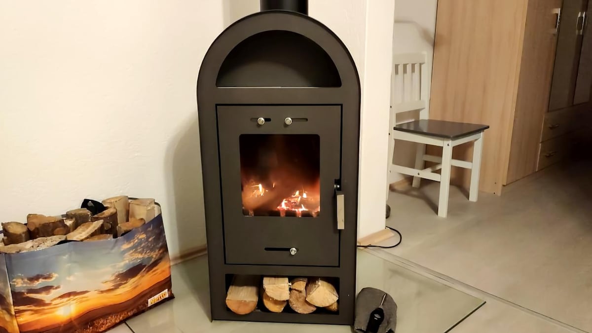 Top performing Airbnb: Apartment 3 Hierundjetzt in Lichtenhain on Malerweg in Sebnitz