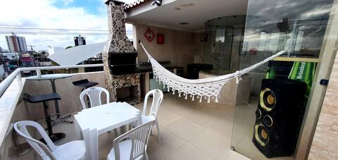 100% AIR-CONDITIONED DOWNTOWN APARTMENT Gourmet area! 300MB