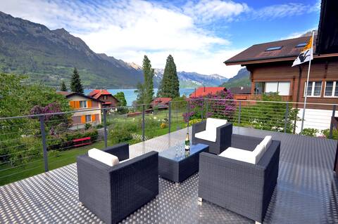 Lake View Chalet. Spectacular View