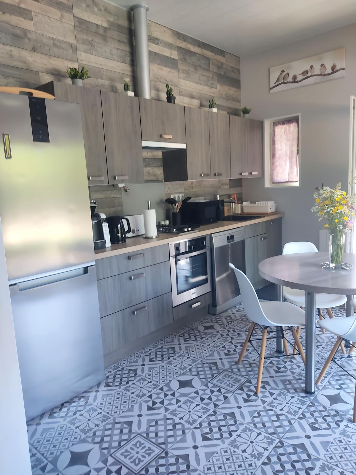 Top performing Airbnb: Cozy and comfortable studio. in Cher