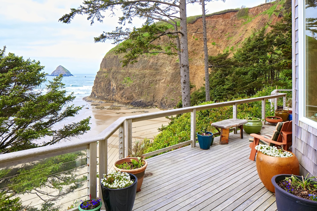 Craftsman Oceanfront dream vacation