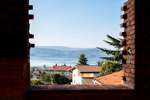 THE WINDOW TO THE LAKE