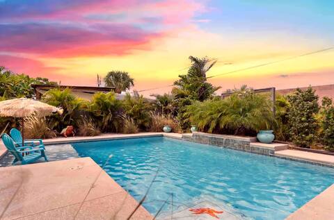 Seaclectic | Heated Pool • 2 KingBeds • Walk2Beach