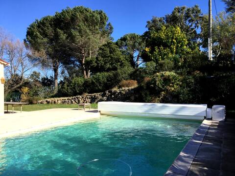 Villa ,pool , quiet stunning view, 30min sea