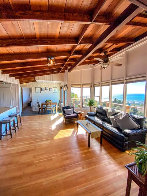 Beach Bungalow with Ocean Views -Paw Friendly