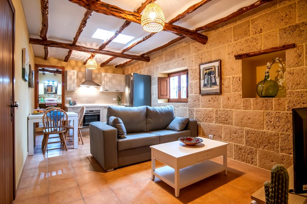 Popular Airbnb listing: CAN TONI JORDI your home in Ibiza in Santa Eulària Des Riu