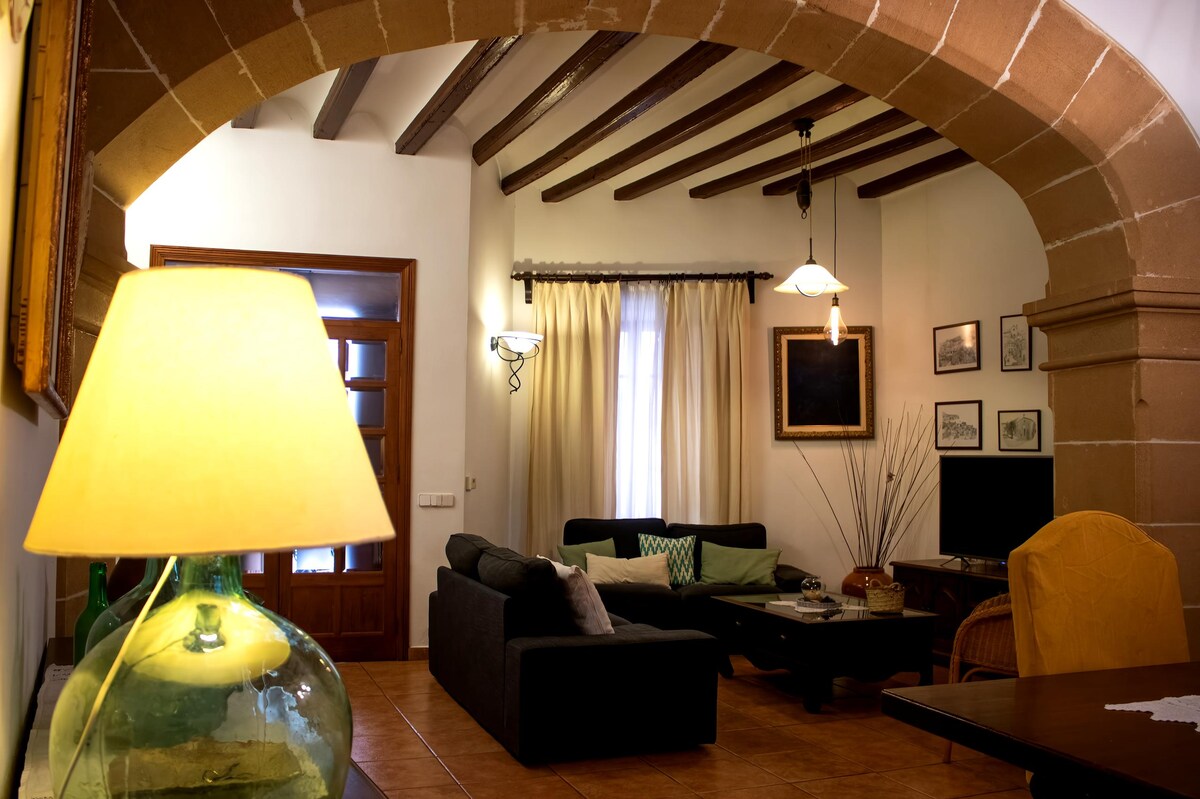 Top performing Airbnb: House in town center in Pollença