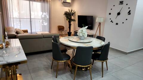 3 bedroom apartment and lounge Algiers Hydra