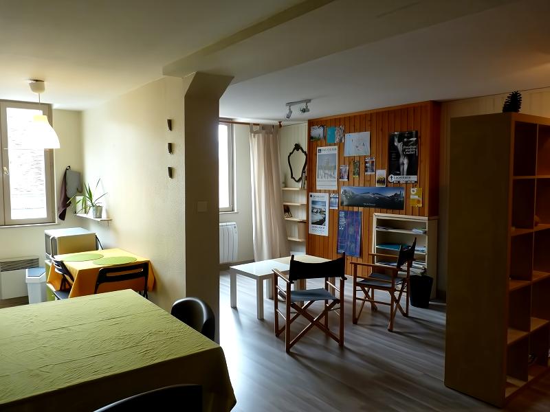 Popular Airbnb listing: Comfortable flat in the very heart of the city in Besançon