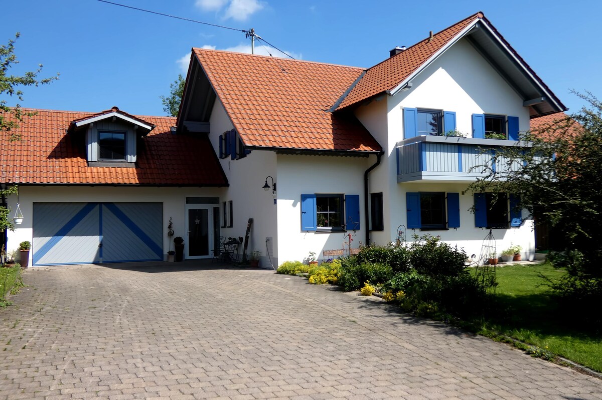 Popular Airbnb listing: Ferienwohnung Landhaus Krumm in Ostallgäu