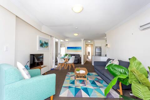 Popular Airbnb listing: Broadbeach Phoenician Resort...You’ll love it! in Broadbeach