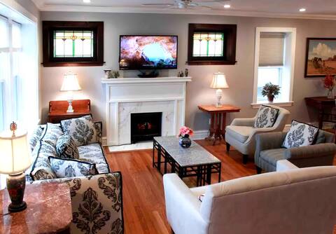 ZOO, Wash U, close to Clayton,Parking & Safe!