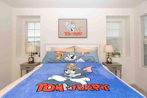 Tom & Jerry’s Home New House