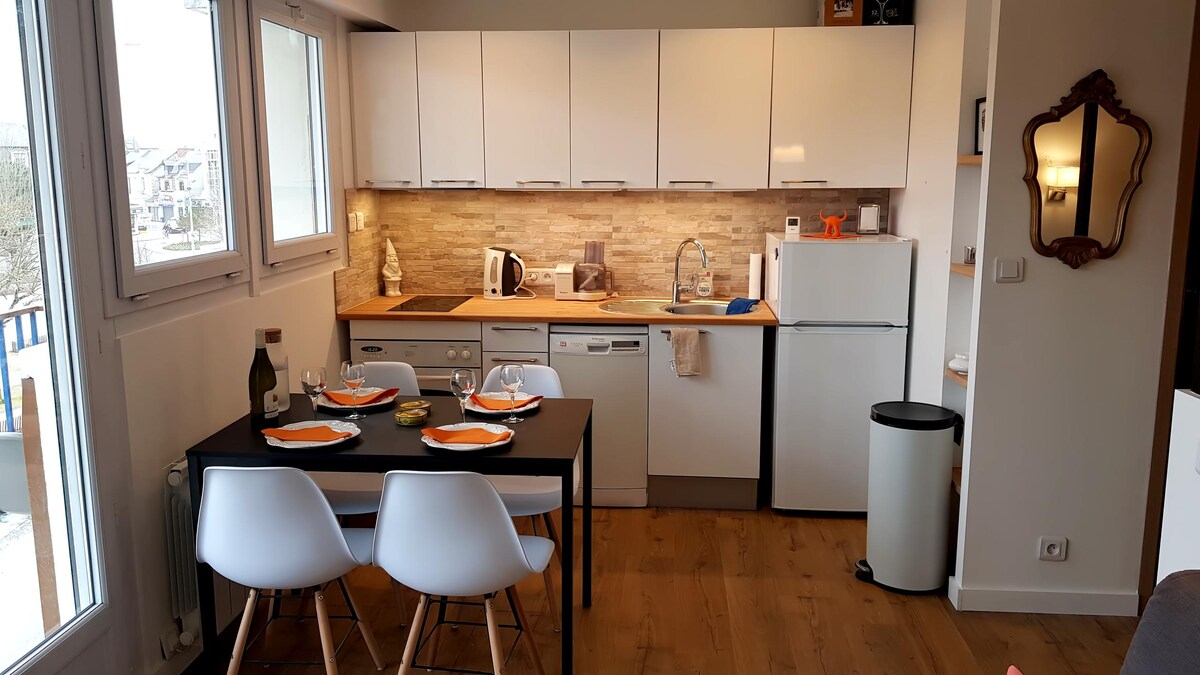 Successful Airbnb property: Cozy apartment in the heart of La Baule. in La Baule Escoublac