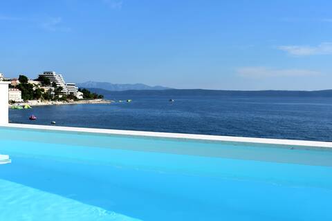 Luxury Waterfront Villa Downtown with Pool!