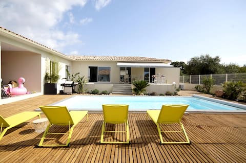 Superb villa swimming pool, 5 mn from the beach