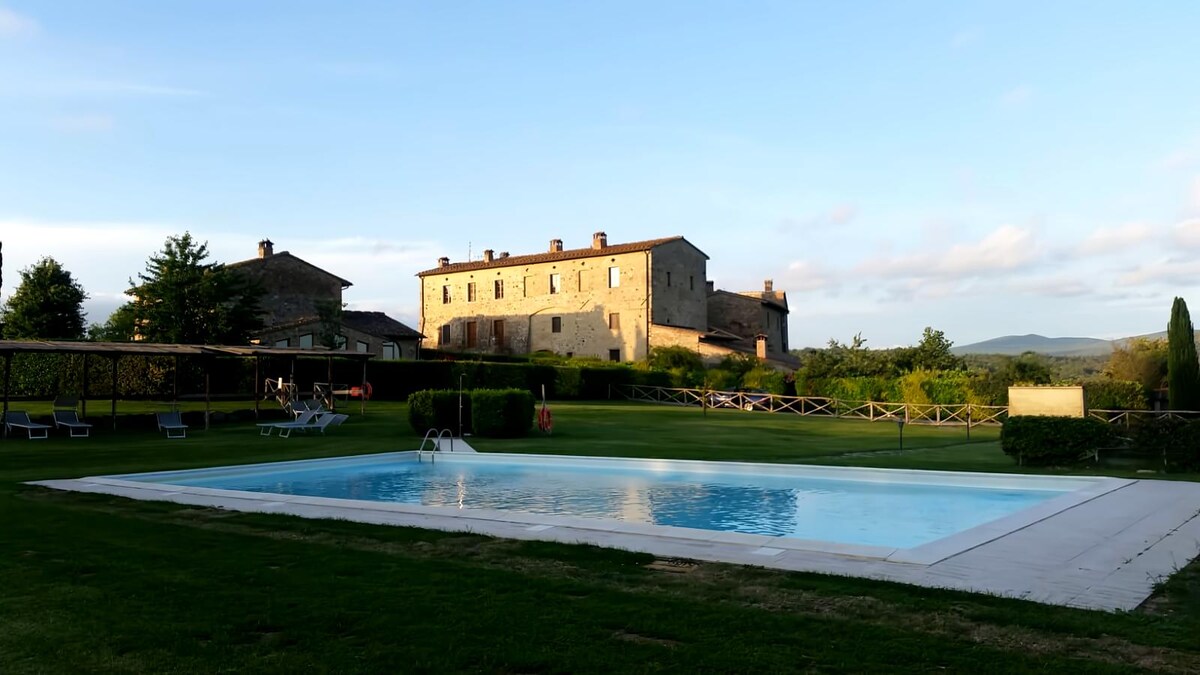 Propriété Airbnb réussie: Charming house in the heart of Tuscan nature à Colle Di Val D'elsa