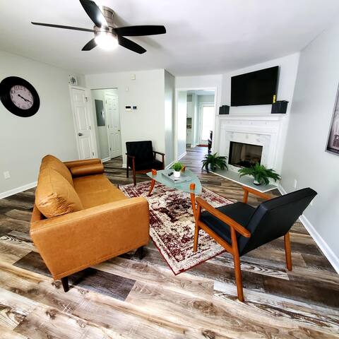 The GA Retreat- Townhome