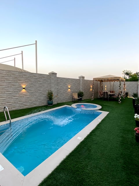 Al Zumorod Luxury Villa