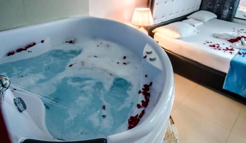 Villa MIREY, Sauna&Jacuzzi, Vedado, Habana