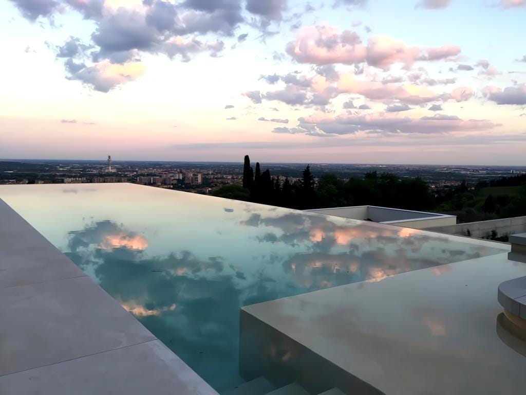 Top performing Airbnb: Guendalina Suite (king-size bed - PrivateGarden) in Verona