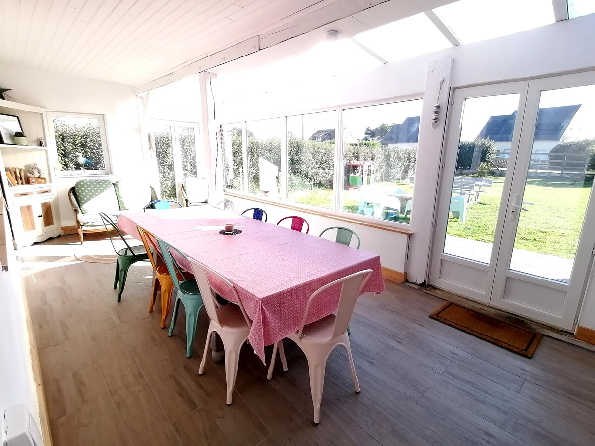 Erfolgreiche Airbnb-Immobilie: The big beach hut in Gouville Sur Mer