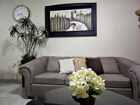 Casa Quintanar, Centrica, Wifi, Clean, 2 Cochera