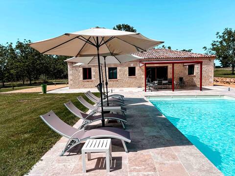Villa with heated pool & spa in the Périgord Noir
