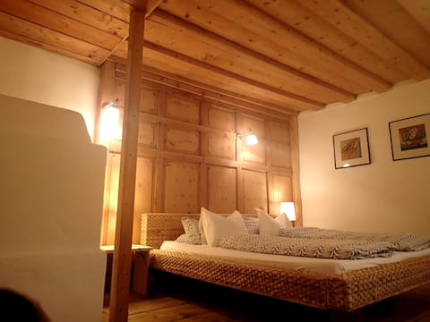 Lenzerhof apartment with sun balcony