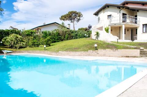 Villa Carlotta, exclusive swimmingpool!