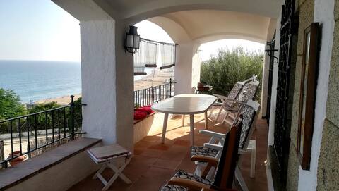 Spacious oceanfront home with views