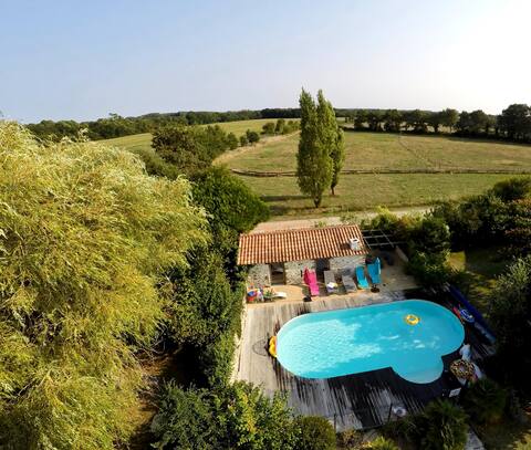 Comfortable cottage in a quiet time between sea and marsh!