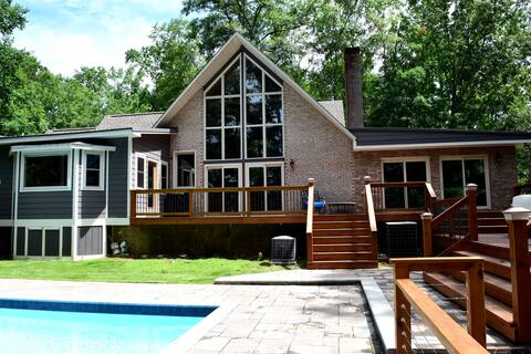 Maggie's Lake House