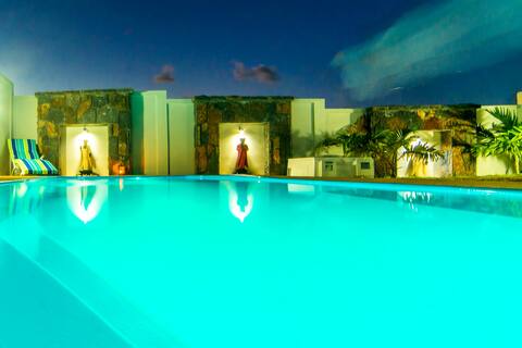 Stunning Seaview Villa ( car rental facility)