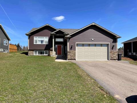 Cozy 3-bedroom house in quiet neighbourhood
