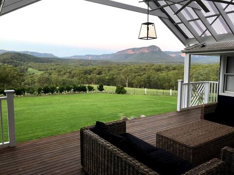 Megalong Valley Station: Redledge