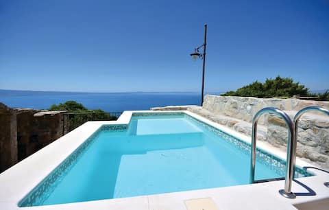 Villa with pool near Split & breathtaking view!