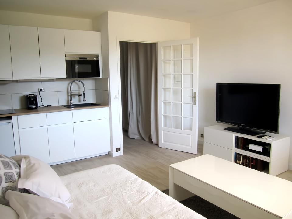 Top Airbnb: SAINT TROPEZ Downtown studio with parking in Saint Tropez