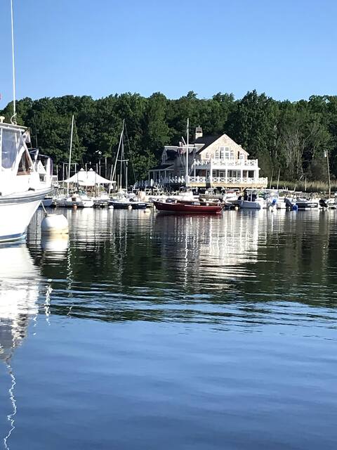 Quaint 3 bedroom home in Cohasset Village