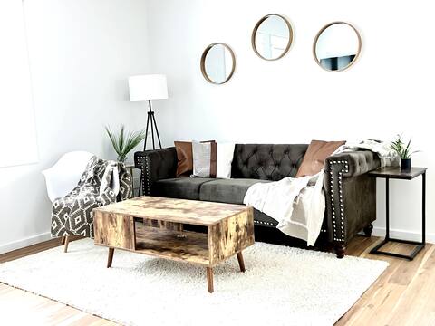 Renovated Apt -Village of Liverpool Near Lockheed