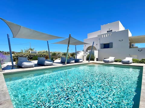 Seaside Naxos : 4BDR Villa Aphrodite @ Plaka Beach
