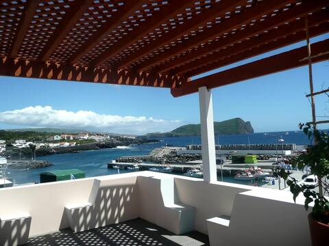 Ocean Front/Terraced House