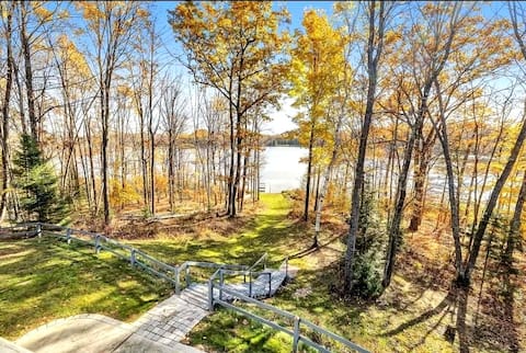 Peaceful 3BDR Lake home on ATV/snowmobile trail