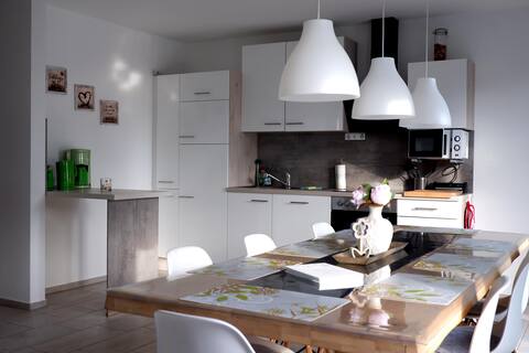 Modern living | SmartTV | Parking | Balcony