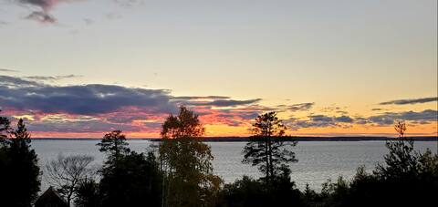 202 Applewood Clean, quiet 1 bdrm condo w/kitchen