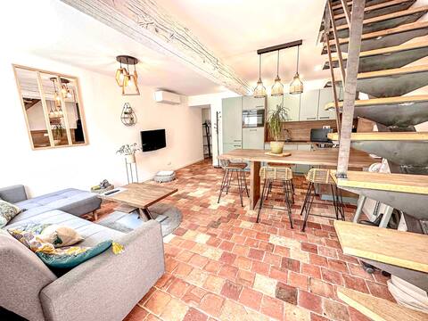 Country house with spa near Guédelon