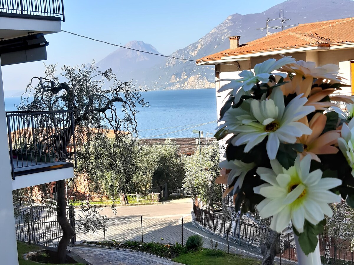 Leistungsstarkes Airbnb: Apartment Orchidea lake view in Brenzone Sul Garda