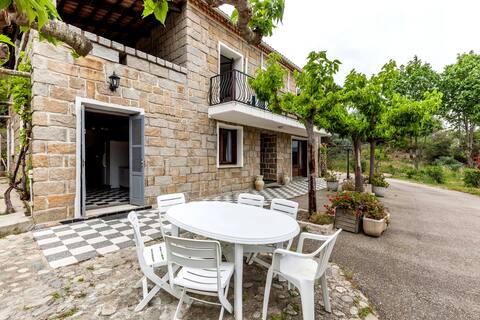 Typical stone villa 200 meters from the beach .