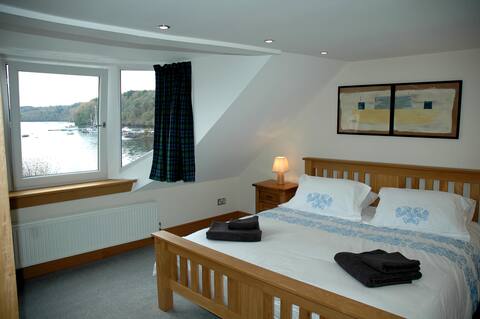Harbourside Luxury Apartment - Panoramic Bay Views